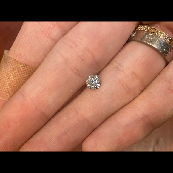 0.5 carat moissanite diamond loose stone - Picture 5 of 8